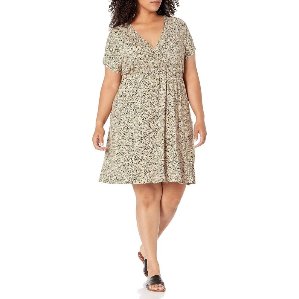 Women's Surplice Dress Size 1 X Leopard Warp V-Neck Short Sleeve Knee Length